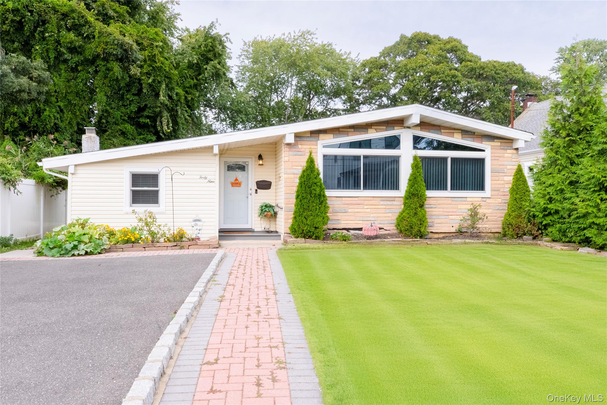49 Campbell Street, Patchogue, NY 11772