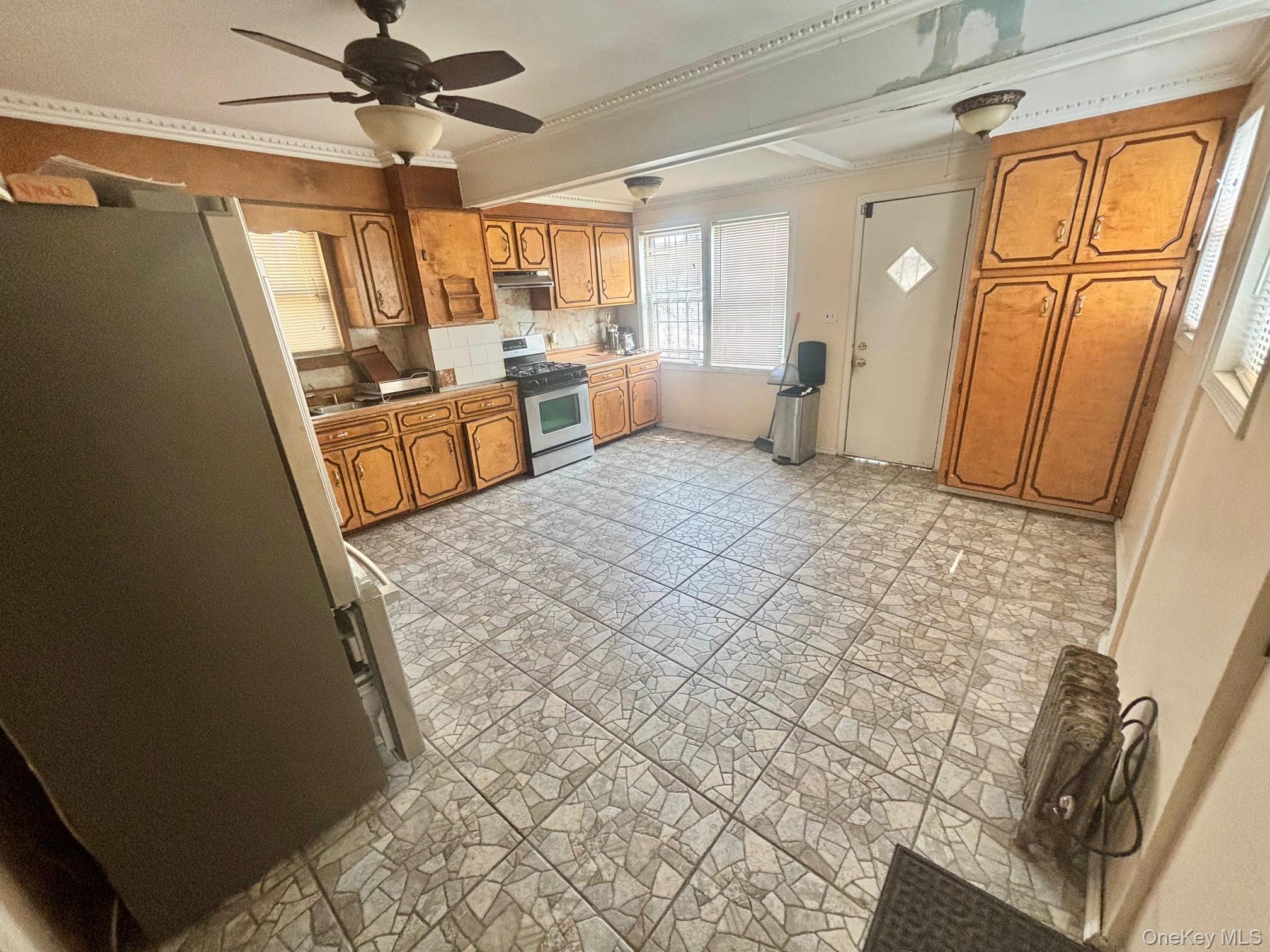 13515 243rd Street, Rosedale, NY 11422