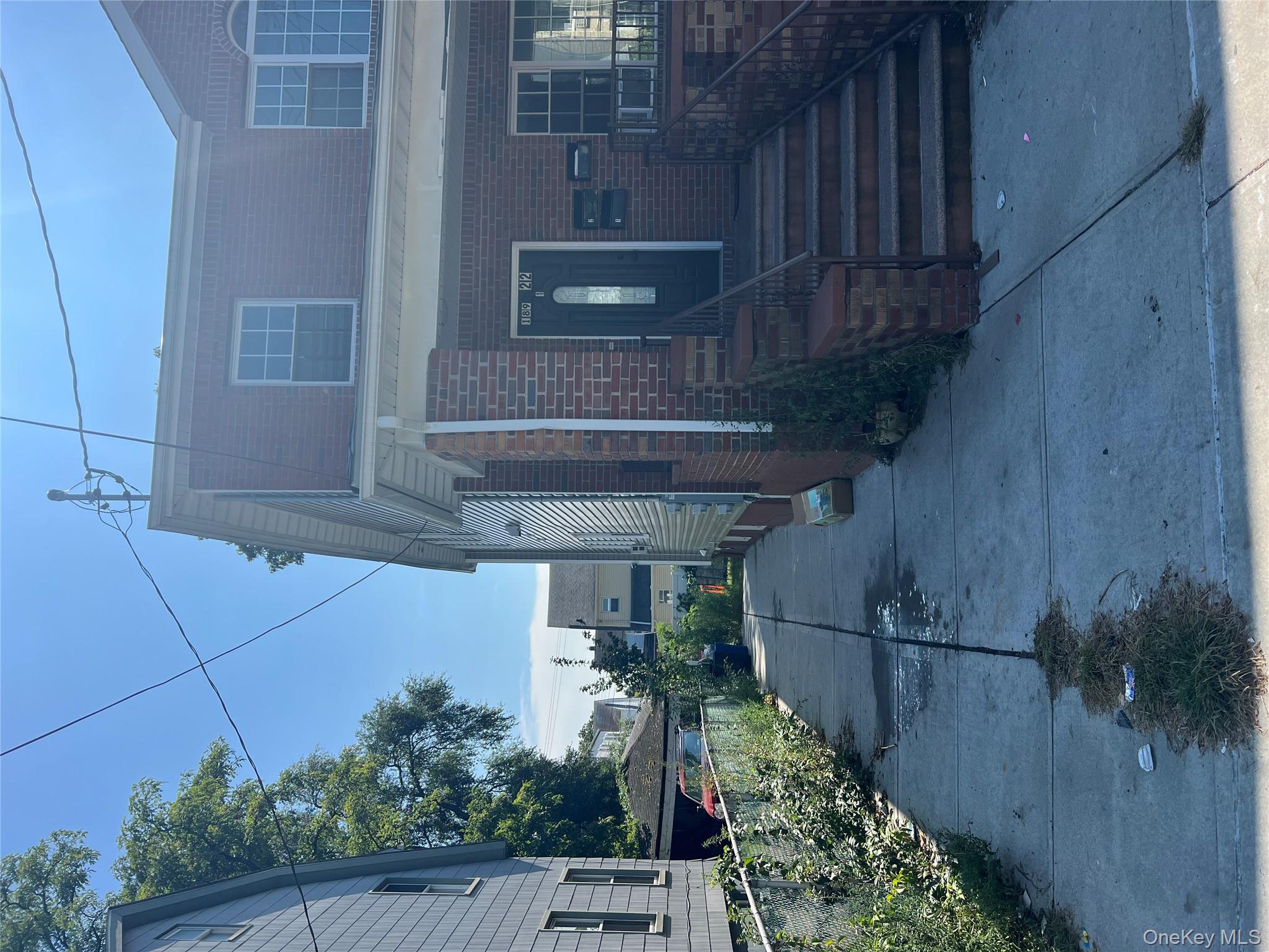 18922 117th Road, Saint Albans, NY 11412