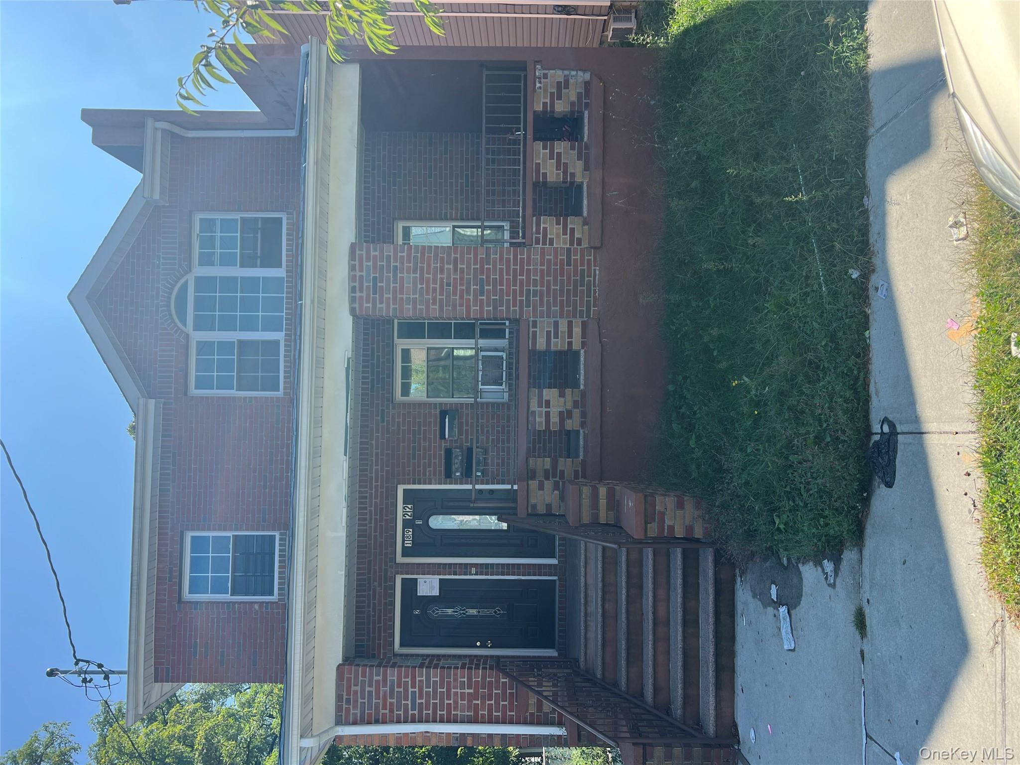 18922 117th Road, Saint Albans, NY 11412