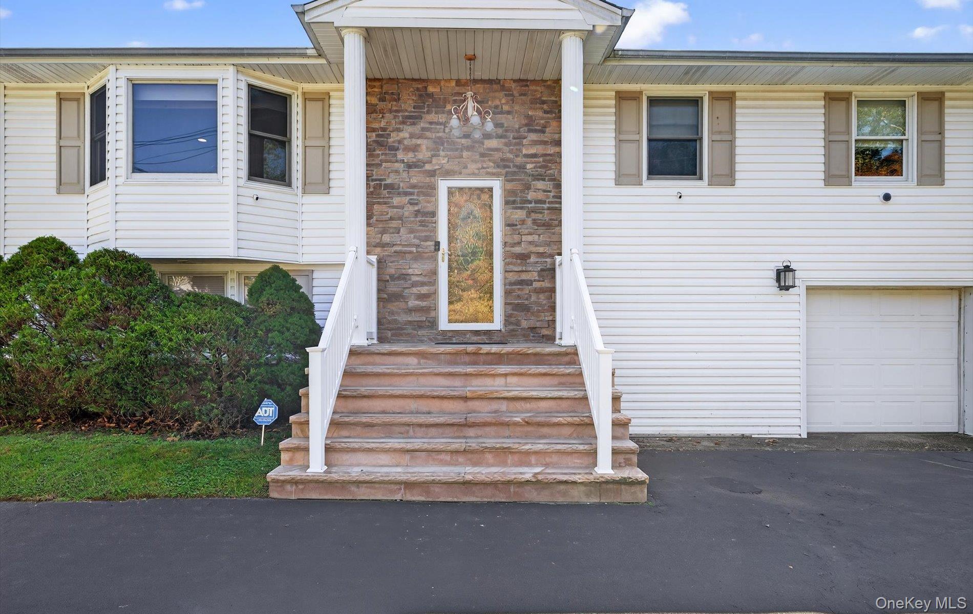 376 Clay Pitts Road, East Northport, NY 11731