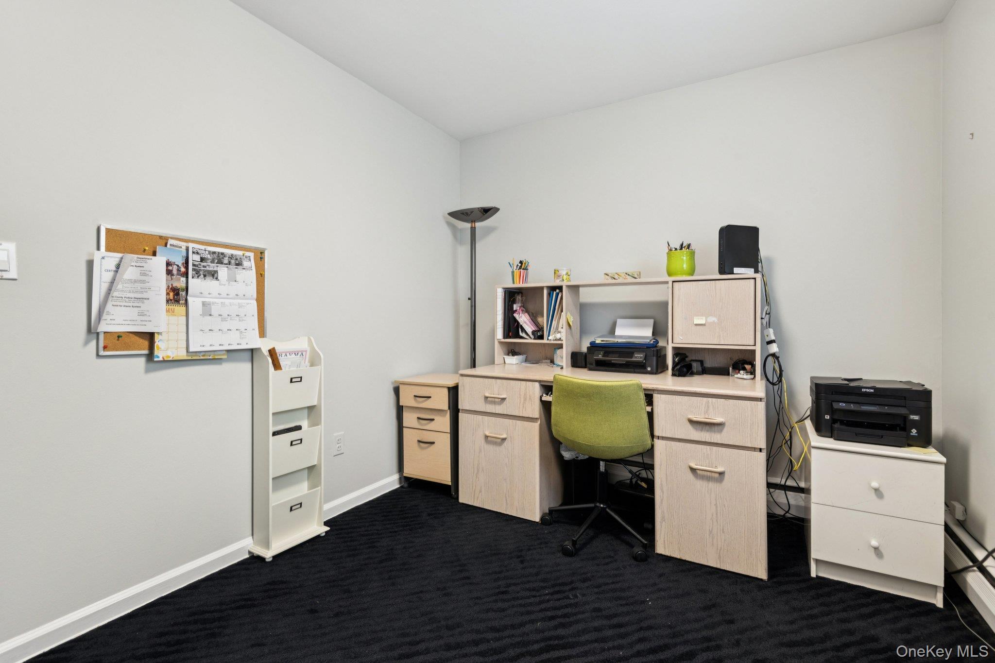 987 S End, Woodmere, NY 11598