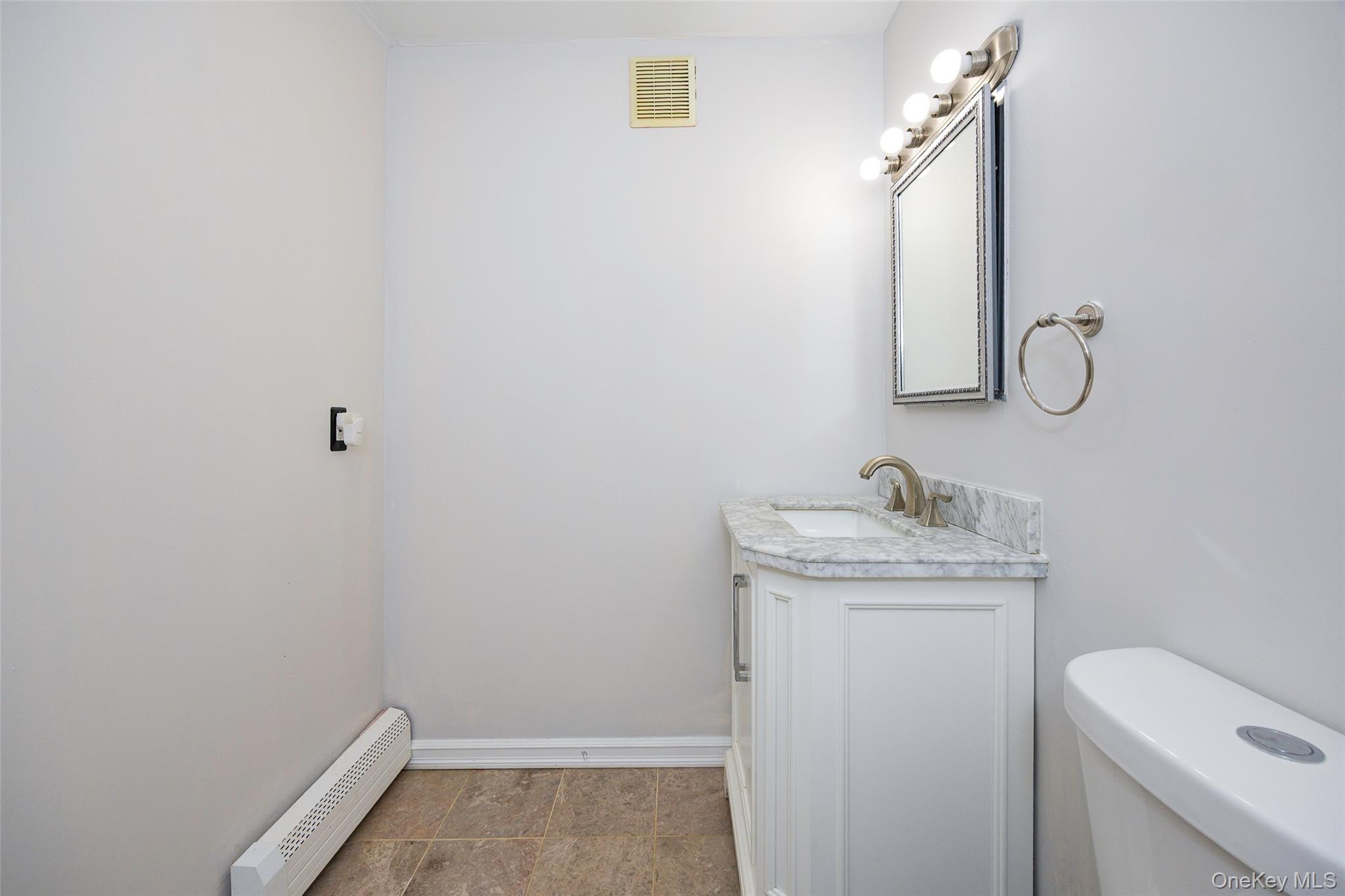 15 Pond Street, Poughkeepsie, NY 12603