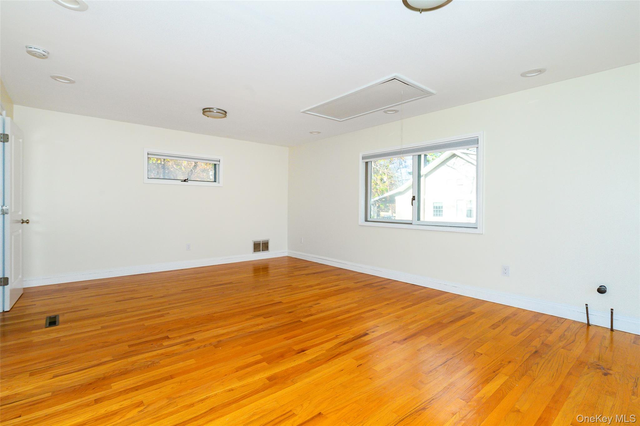 7 Ferris Lane, Poughkeepsie, NY 12601