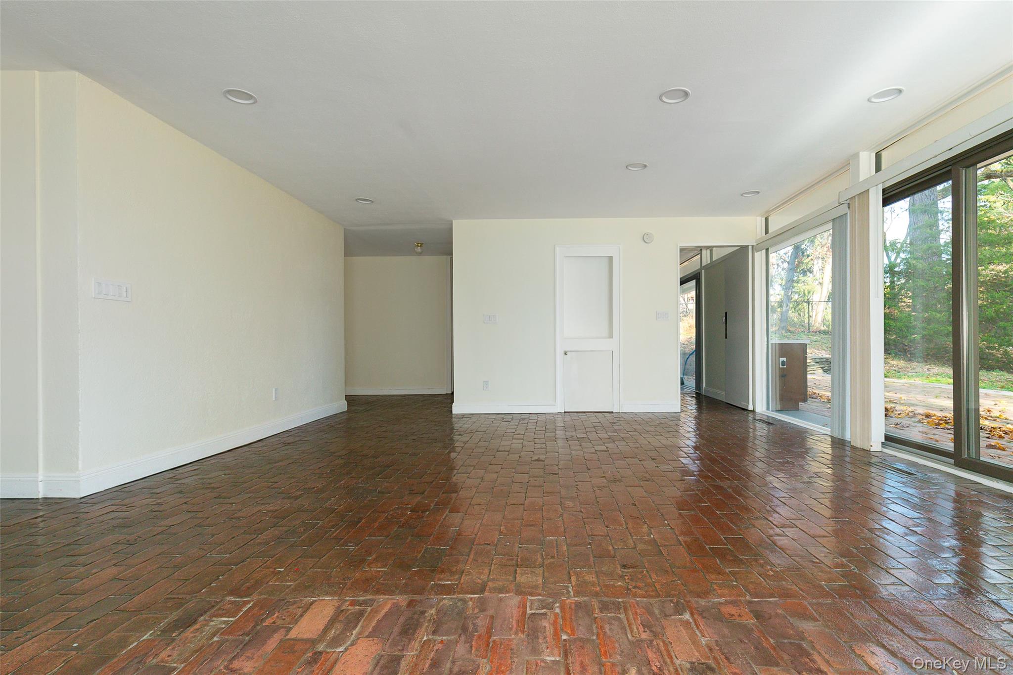 7 Ferris Lane, Poughkeepsie, NY 12601