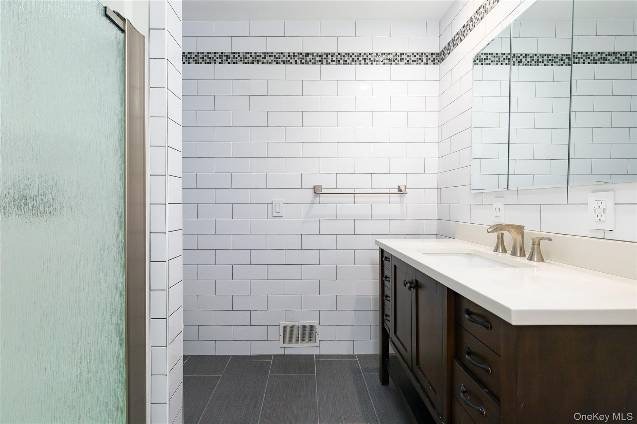 7 Ferris Lane, Poughkeepsie, NY 12601