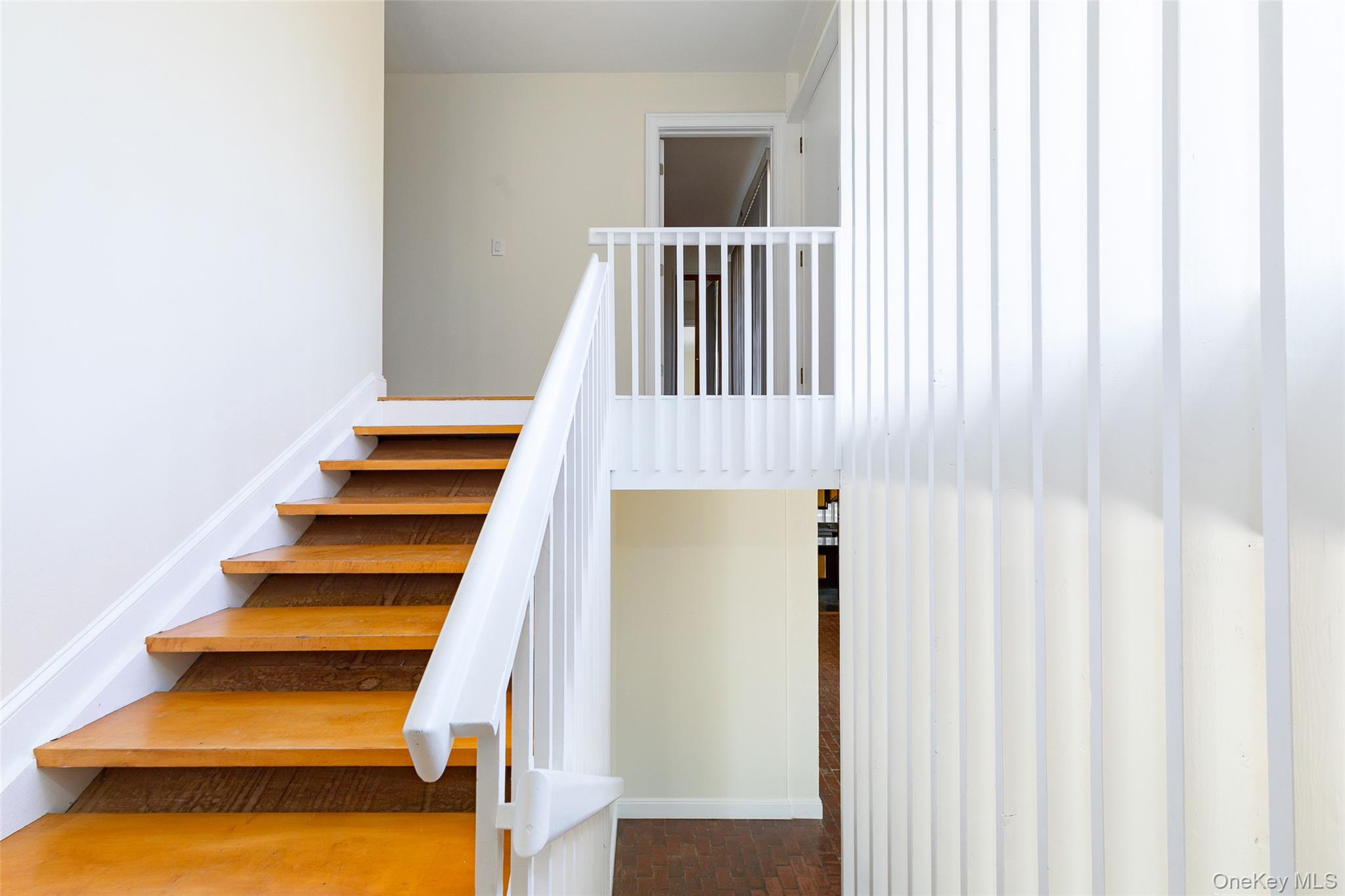 7 Ferris Lane, Poughkeepsie, NY 12601