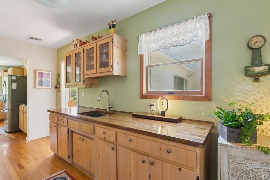 43 Hill Street, Wading River, NY 11792