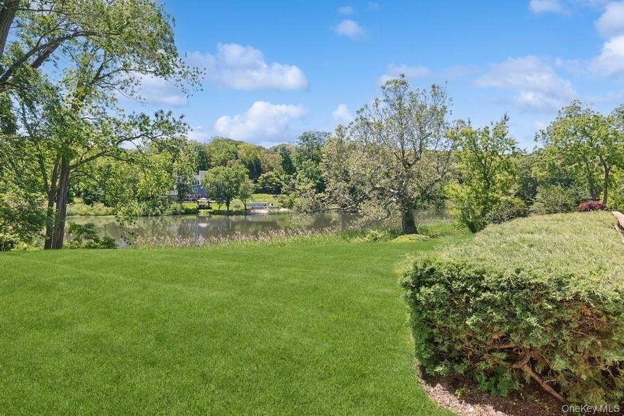 43 Hill Street, Wading River, NY 11792