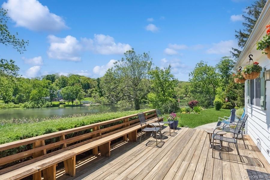 43 Hill Street, Wading River, NY 11792