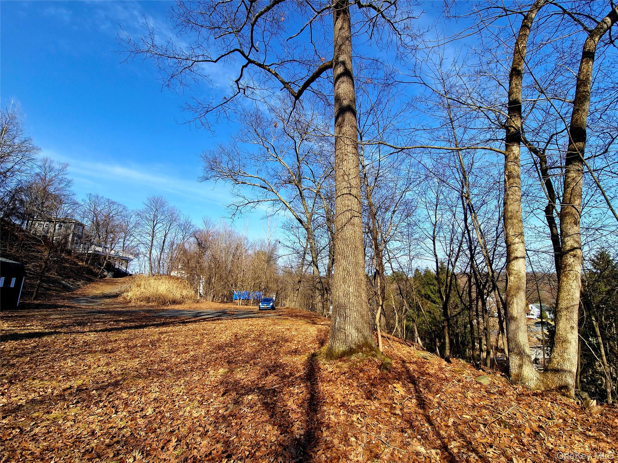 White Street, Highland, NY 12528