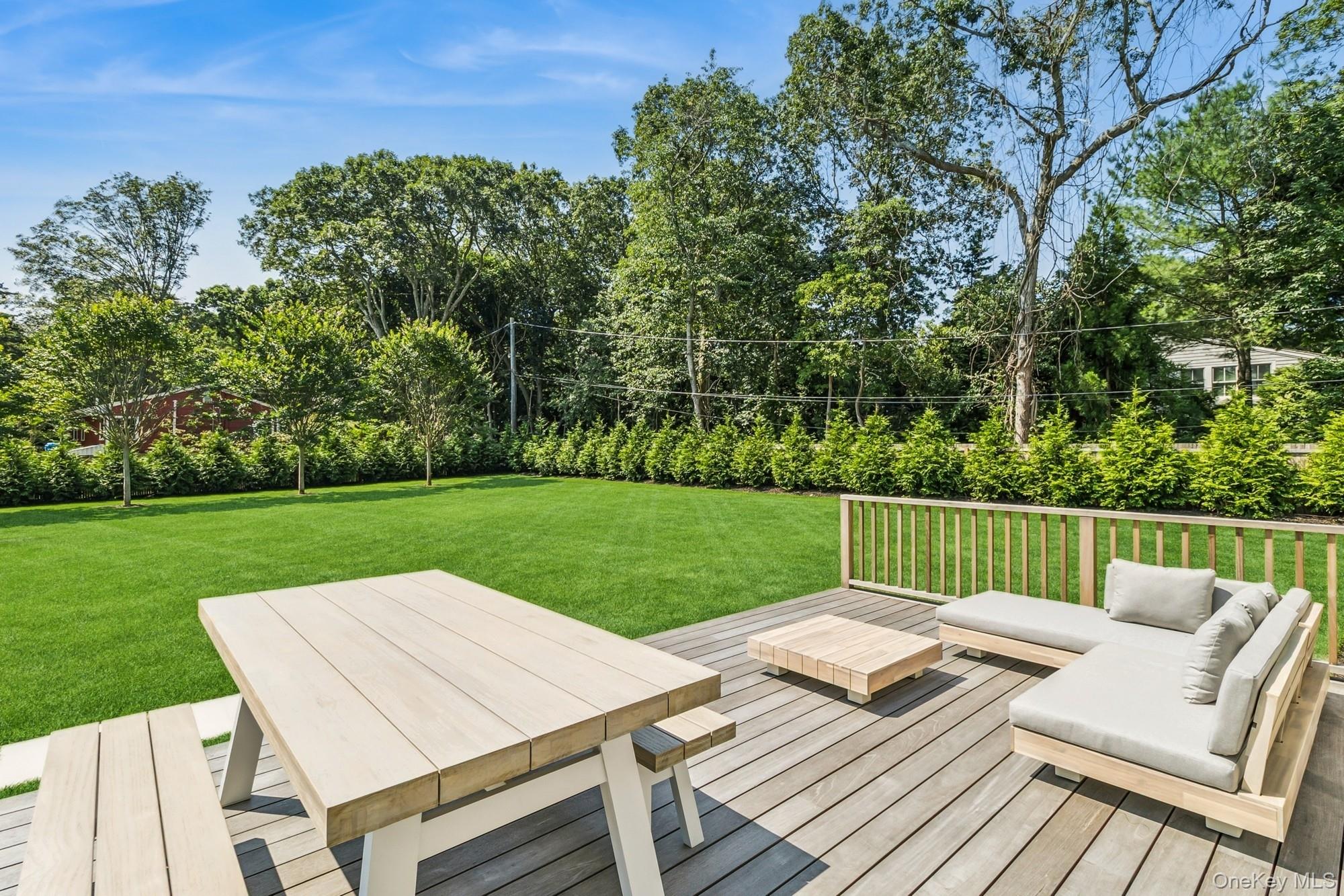 96 Town Lane, East Hampton, NY 11937