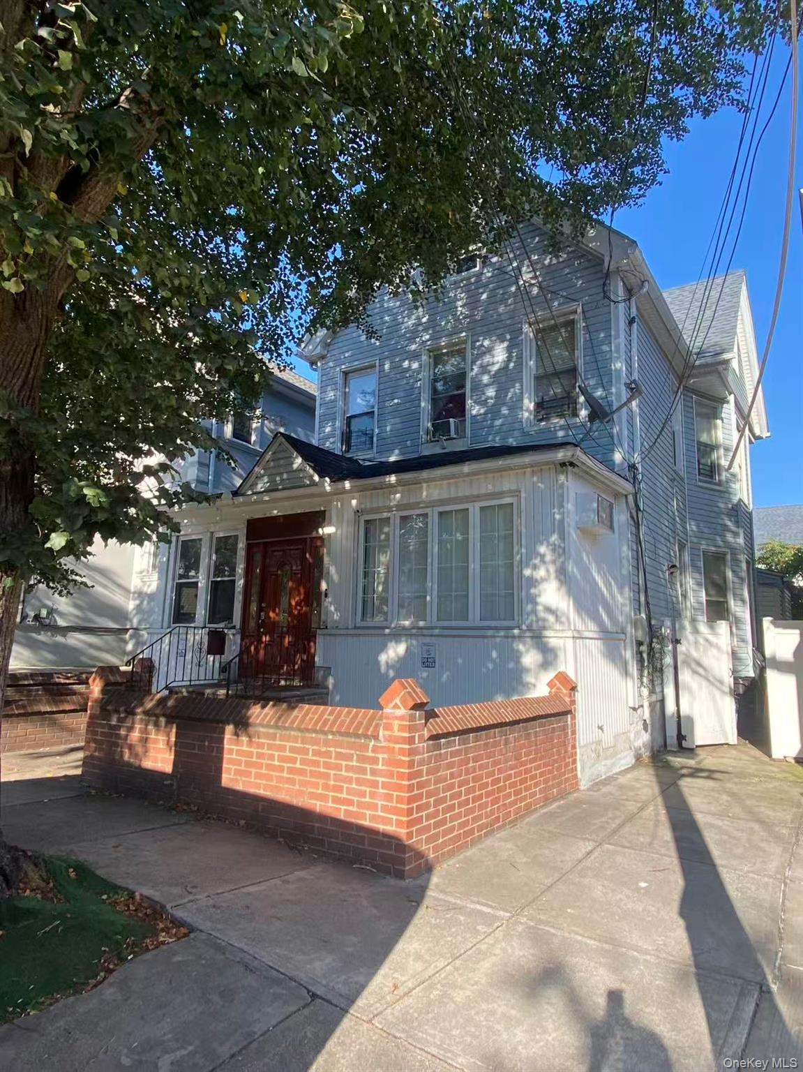 85-05 91 St, Woodhaven, NY 11421