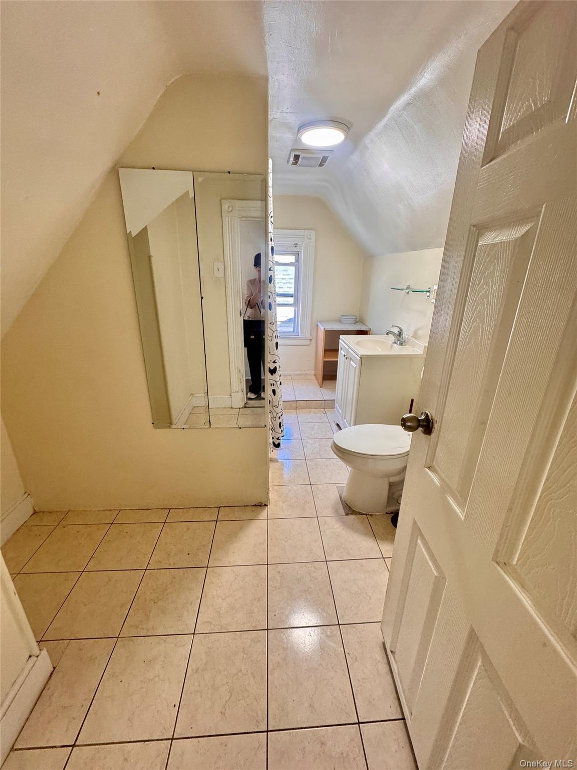 85-05 91 St, Woodhaven, NY 11421