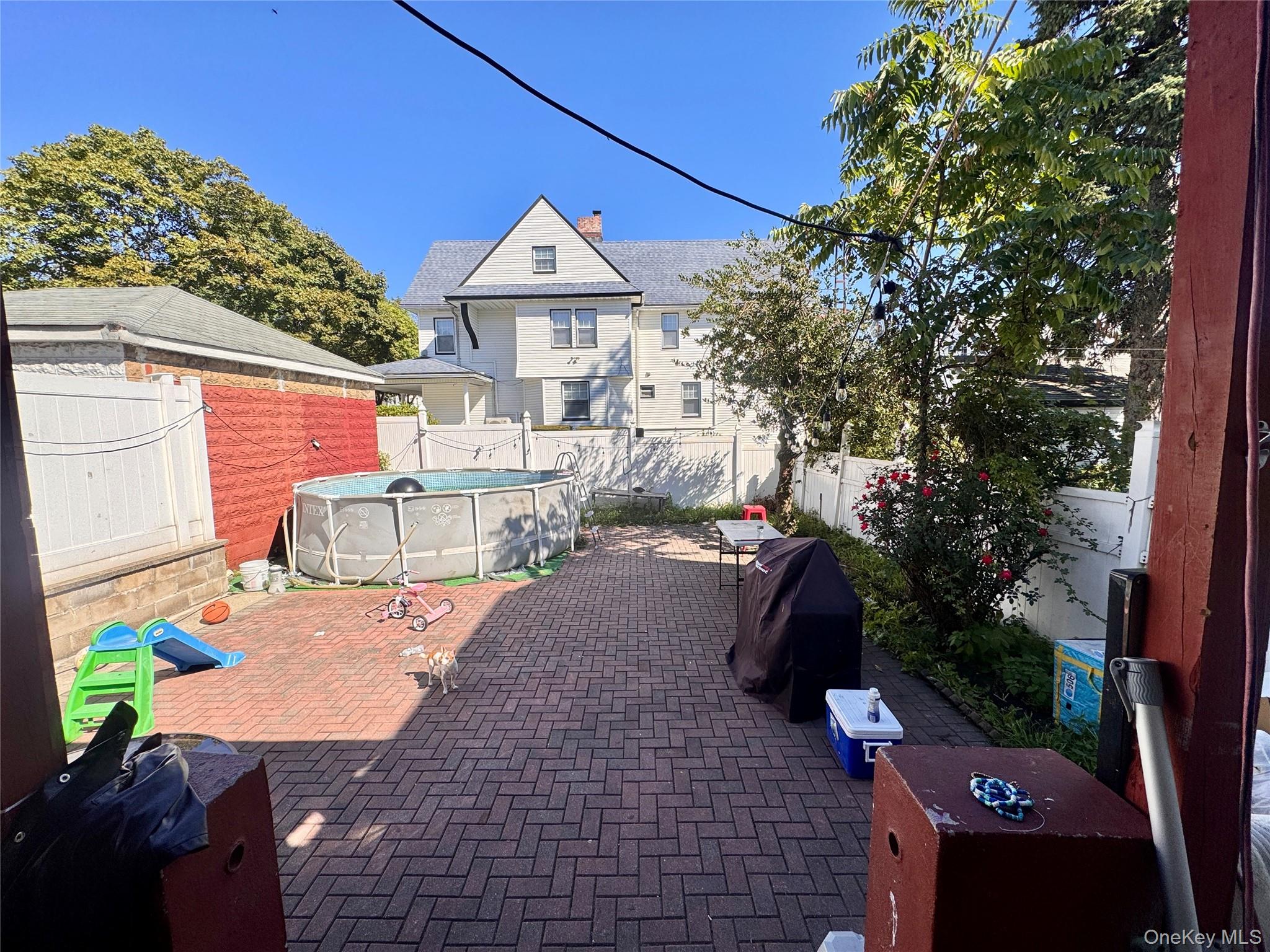 85-05 91 St, Woodhaven, NY 11421