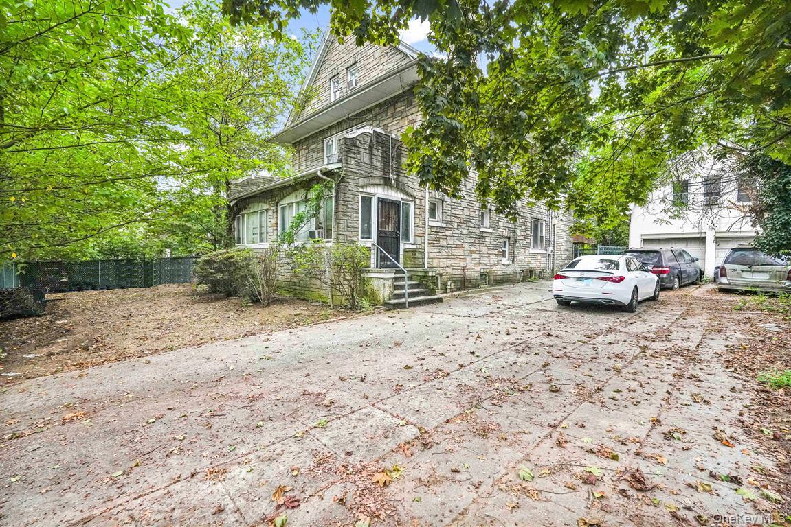 81-26 Austin Street, Kew Gardens, NY