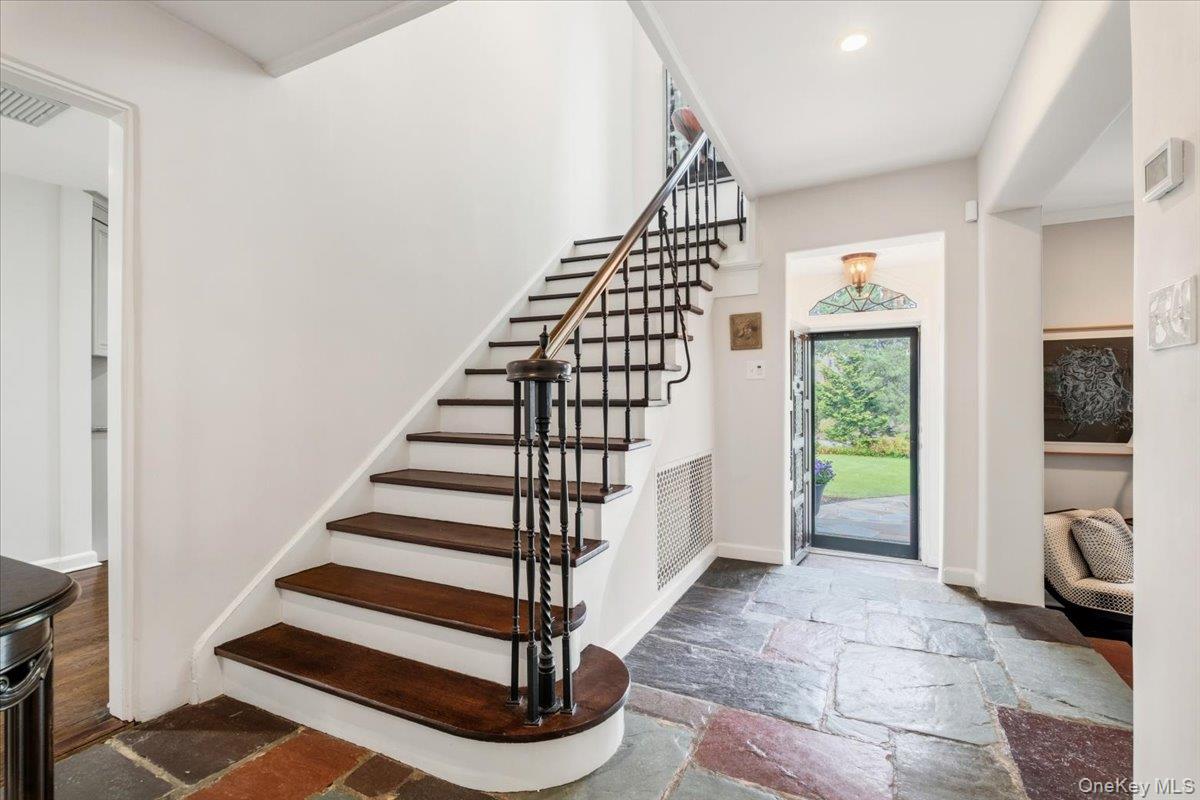 150 Lovell Road, New Rochelle, NY 10804