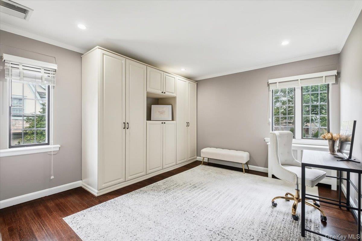 150 Lovell Road, New Rochelle, NY 10804