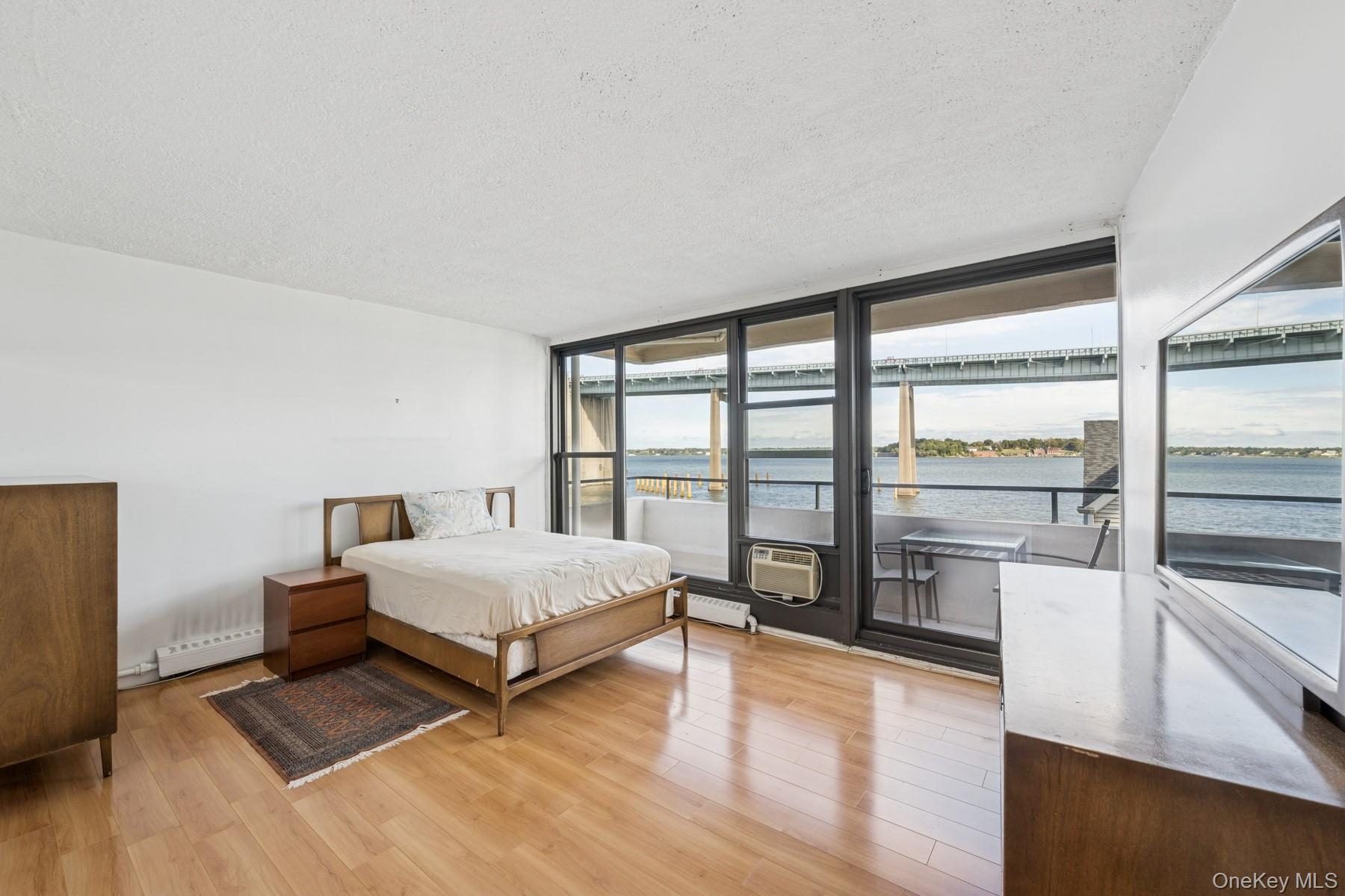 166-41 Powells Cove Boulevard # 4C, Beechhurst, NY 11357