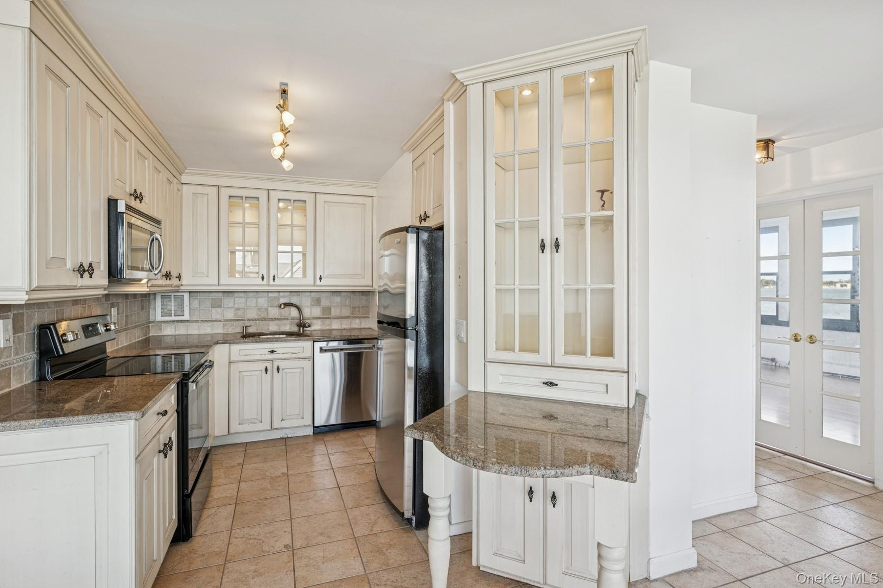 166-41 Powells Cove Boulevard # 4C, Beechhurst, NY 11357