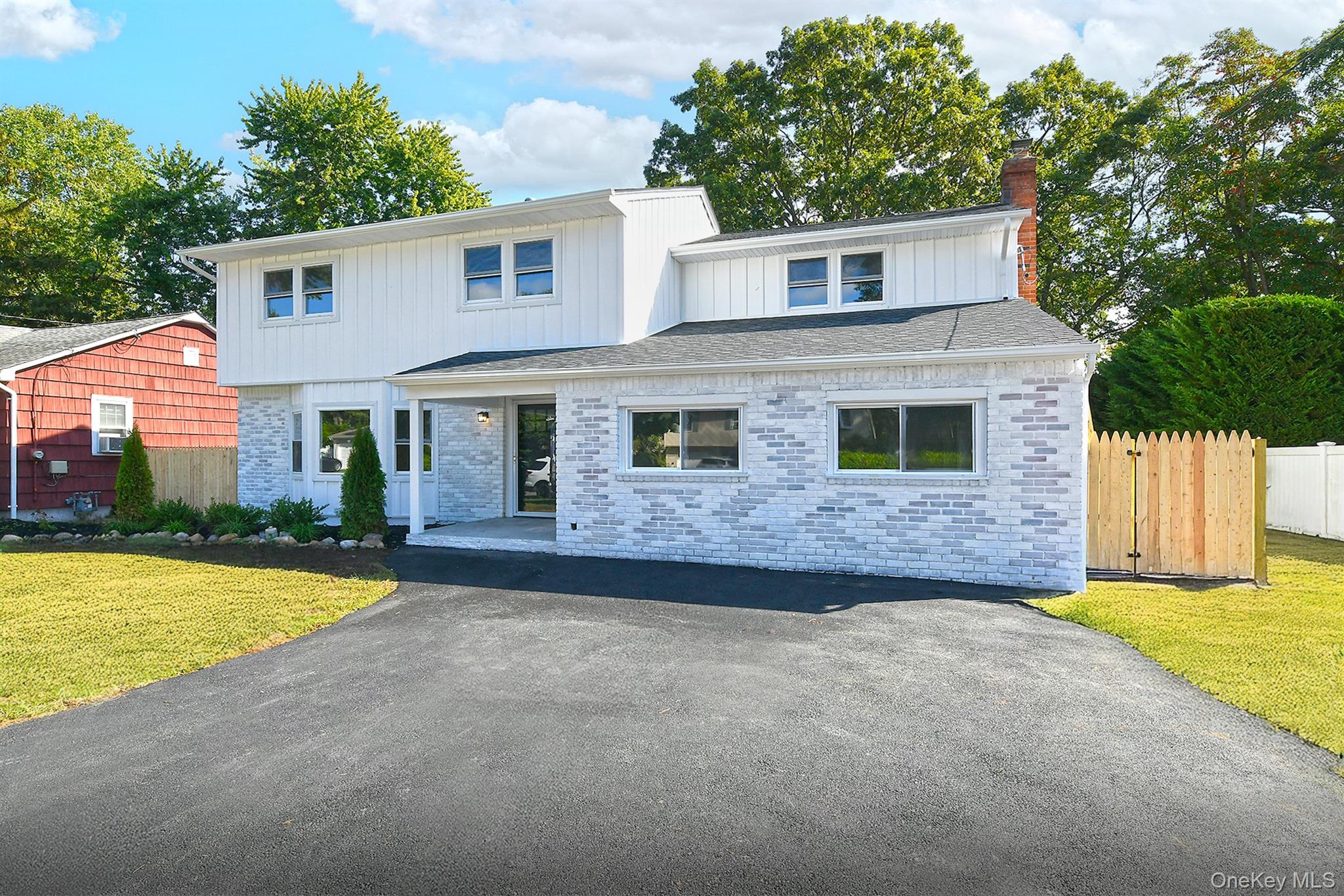 11 Cayuga Avenue, Deer Park, NY 11729