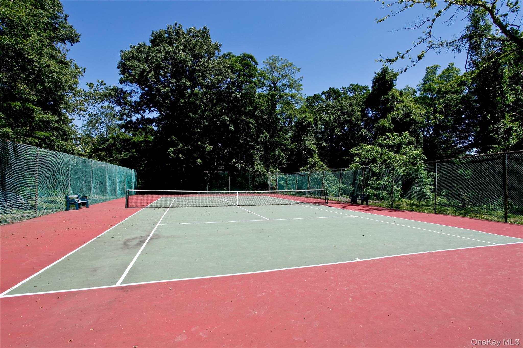 25 Wood Hollow Lane, New Rochelle, NY 10804