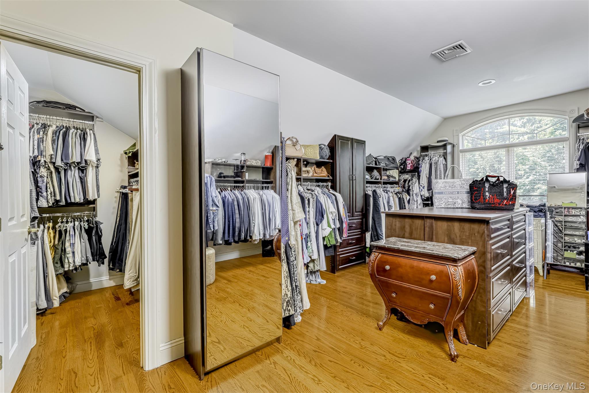 6 Par Road, Suffern, NY 10901