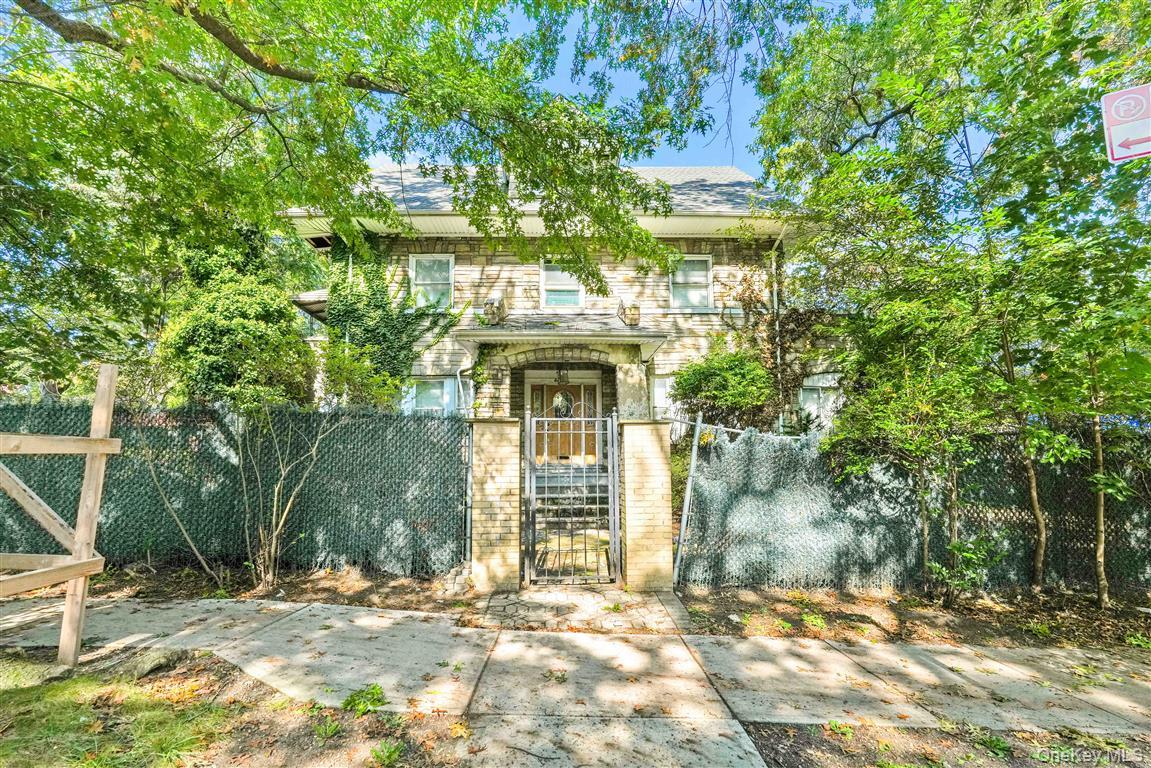 81-26 Austin Street, Kew Gardens, NY 11415