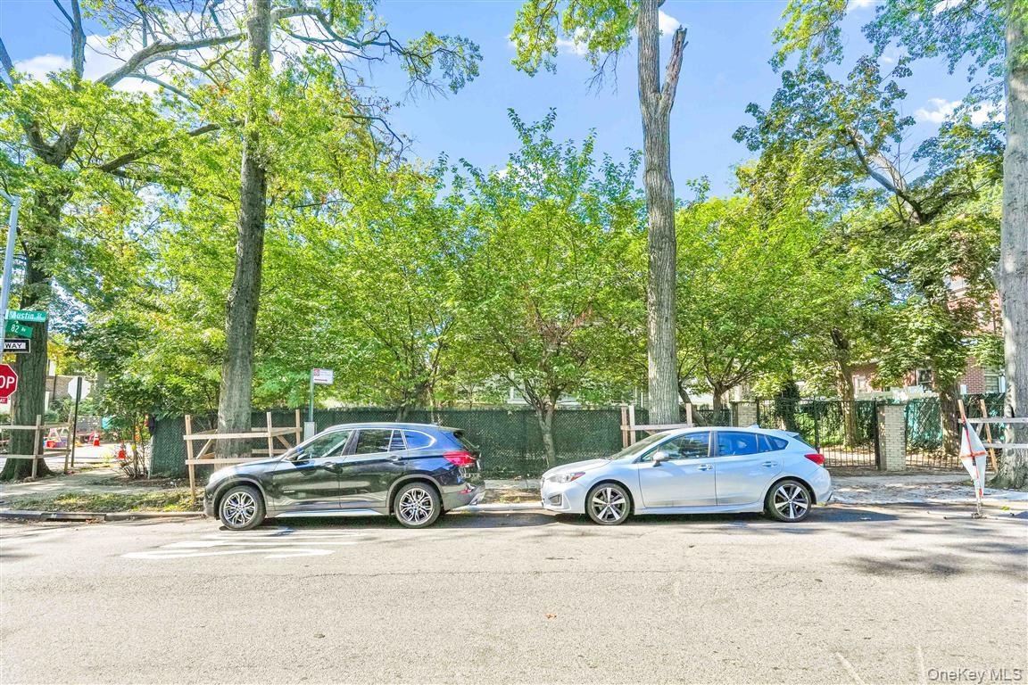 81-26 Austin Street, Kew Gardens, NY 11415