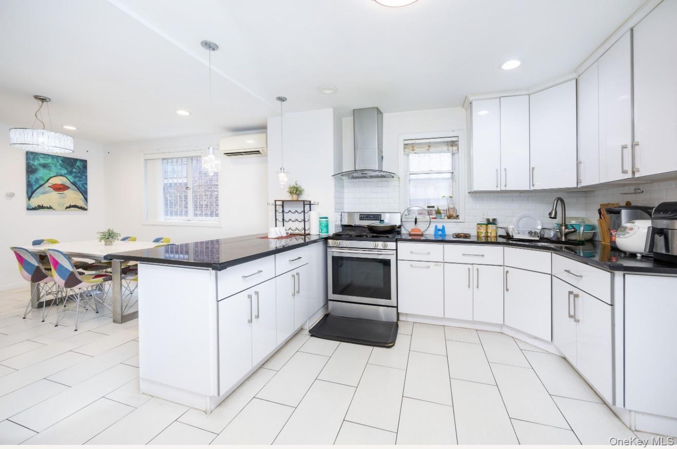 5224 66th Street, Maspeth, NY 11378