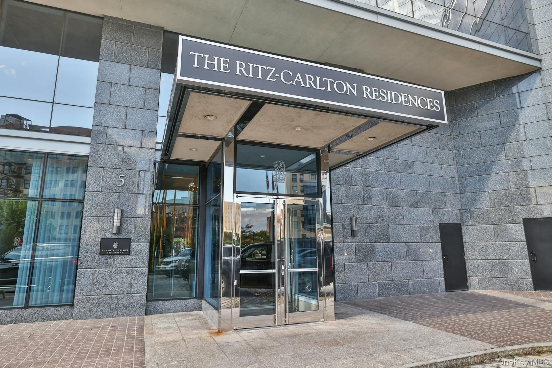 5 Renaissance Square # 12A, White Plains, NY 10601