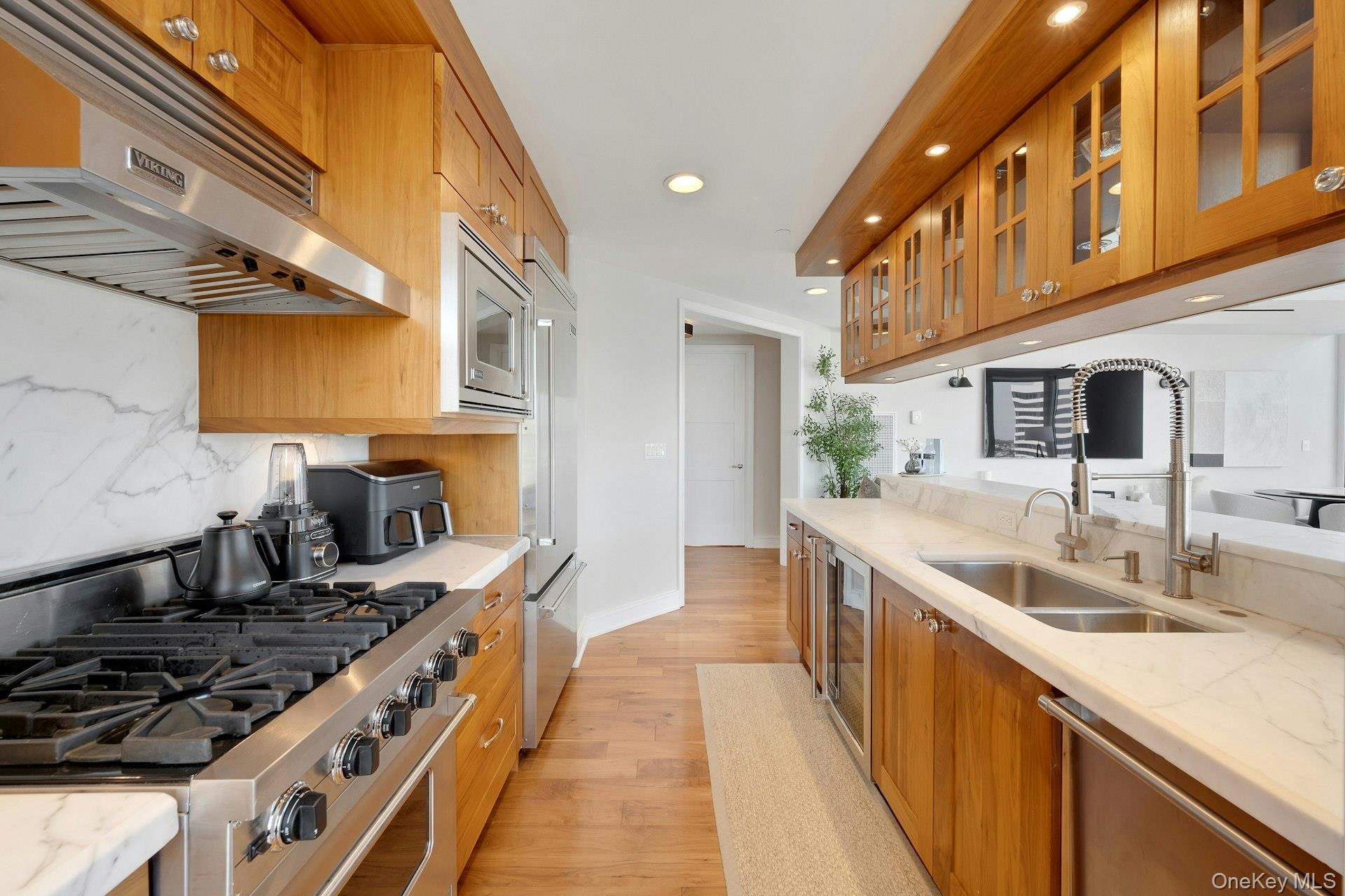 5 Renaissance Square # 12A, White Plains, NY 10601