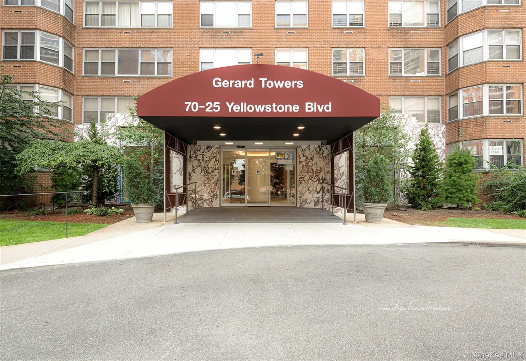 70-25 yellowstone Boulevard # 14m, Forest Hills, NY 11375