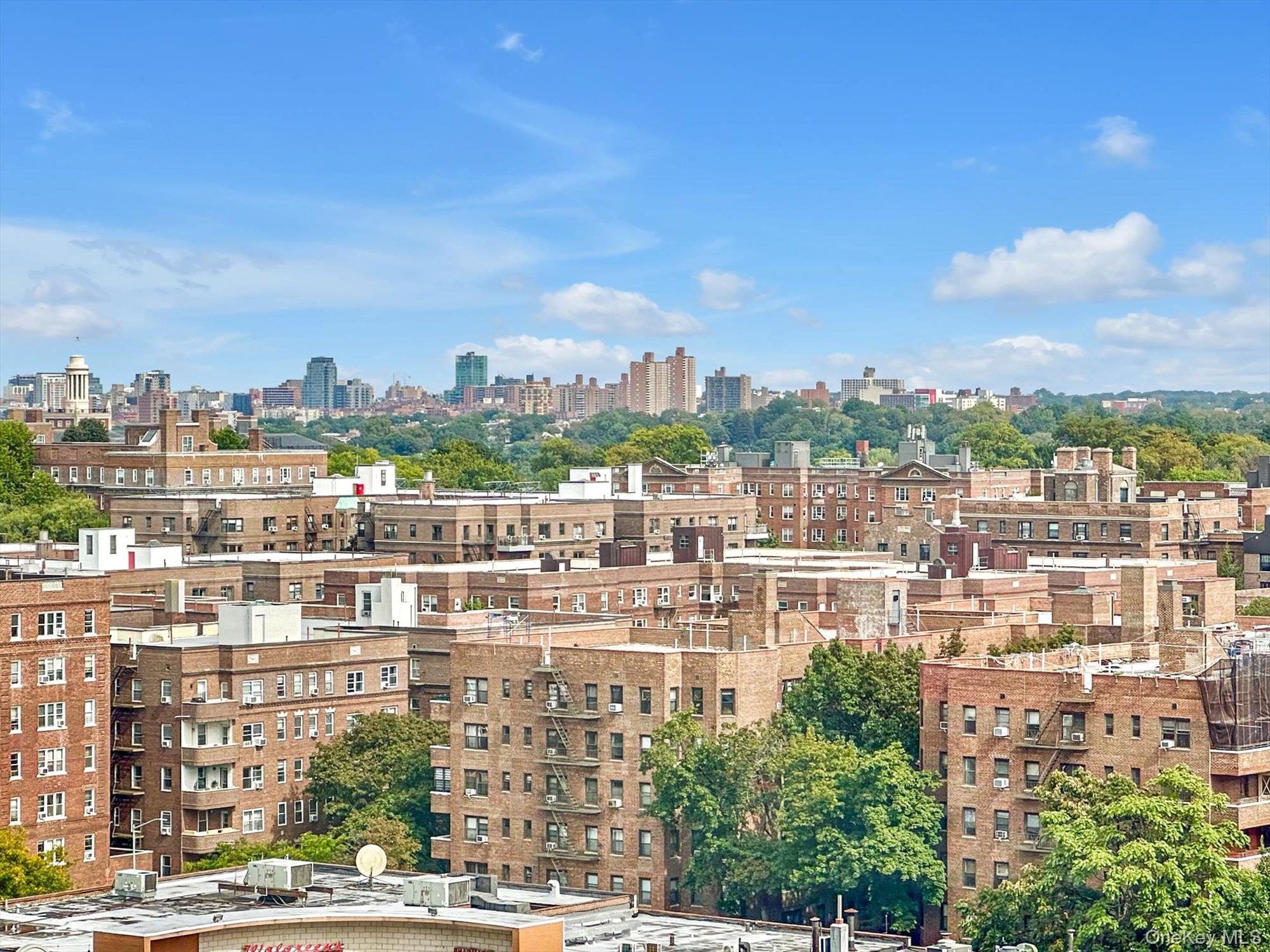 70-25 yellowstone Boulevard # 14m, Forest Hills, NY 11375