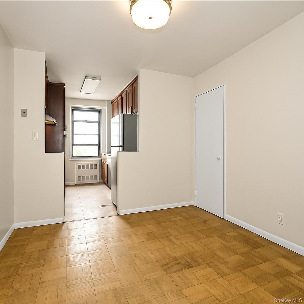 70-25 yellowstone Boulevard # 14m, Forest Hills, NY 11375