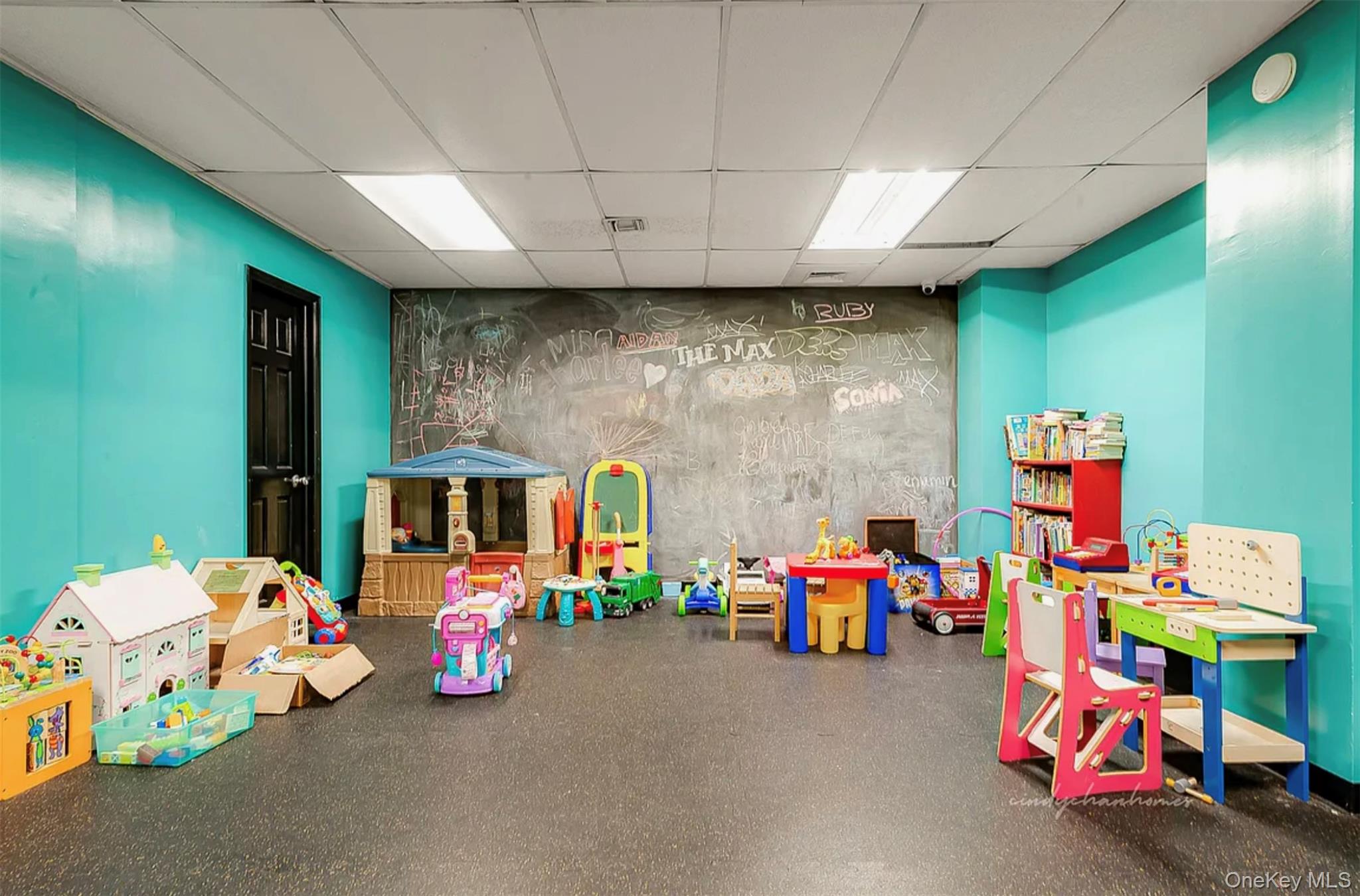 70-25 yellowstone Boulevard # 14m, Forest Hills, NY 11375