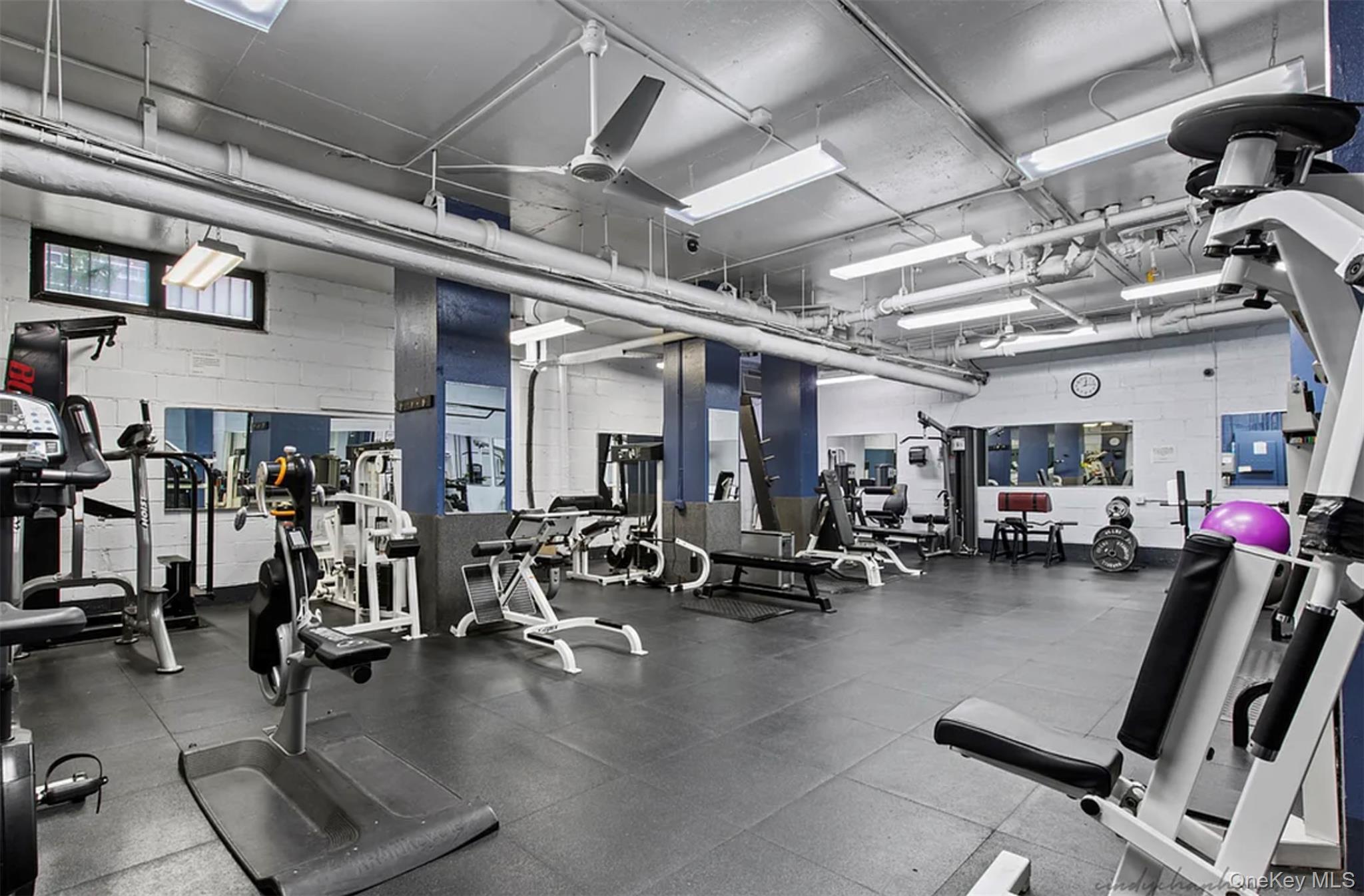 70-25 yellowstone Boulevard # 14m, Forest Hills, NY 11375