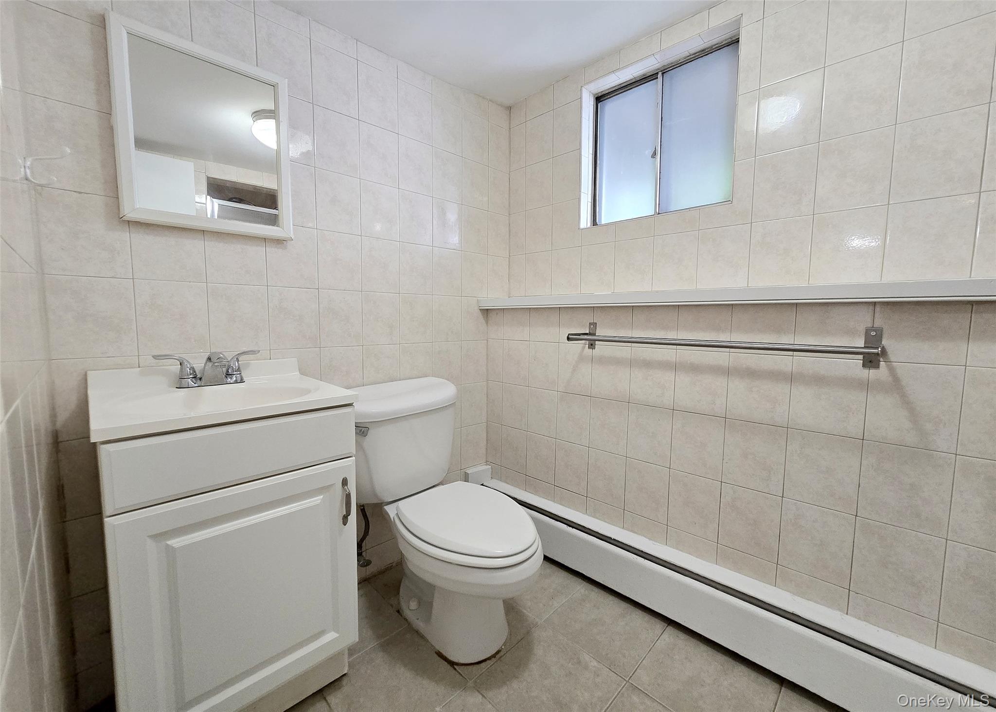 30 E Bedell Street, Freeport, NY 11520