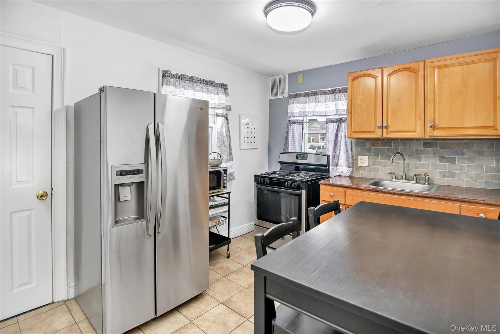 196 S Franklin Street, Hempstead, NY 11550