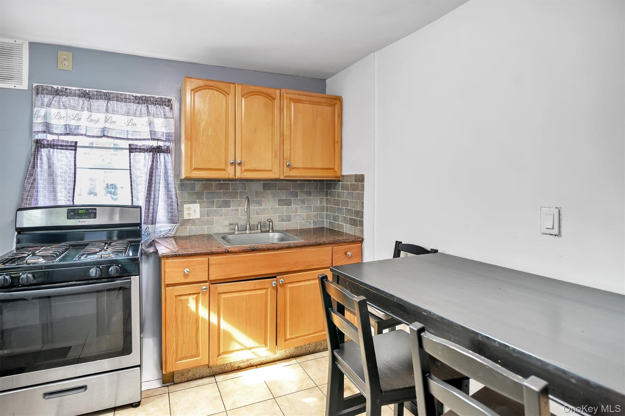 196 S Franklin Street, Hempstead, NY 11550