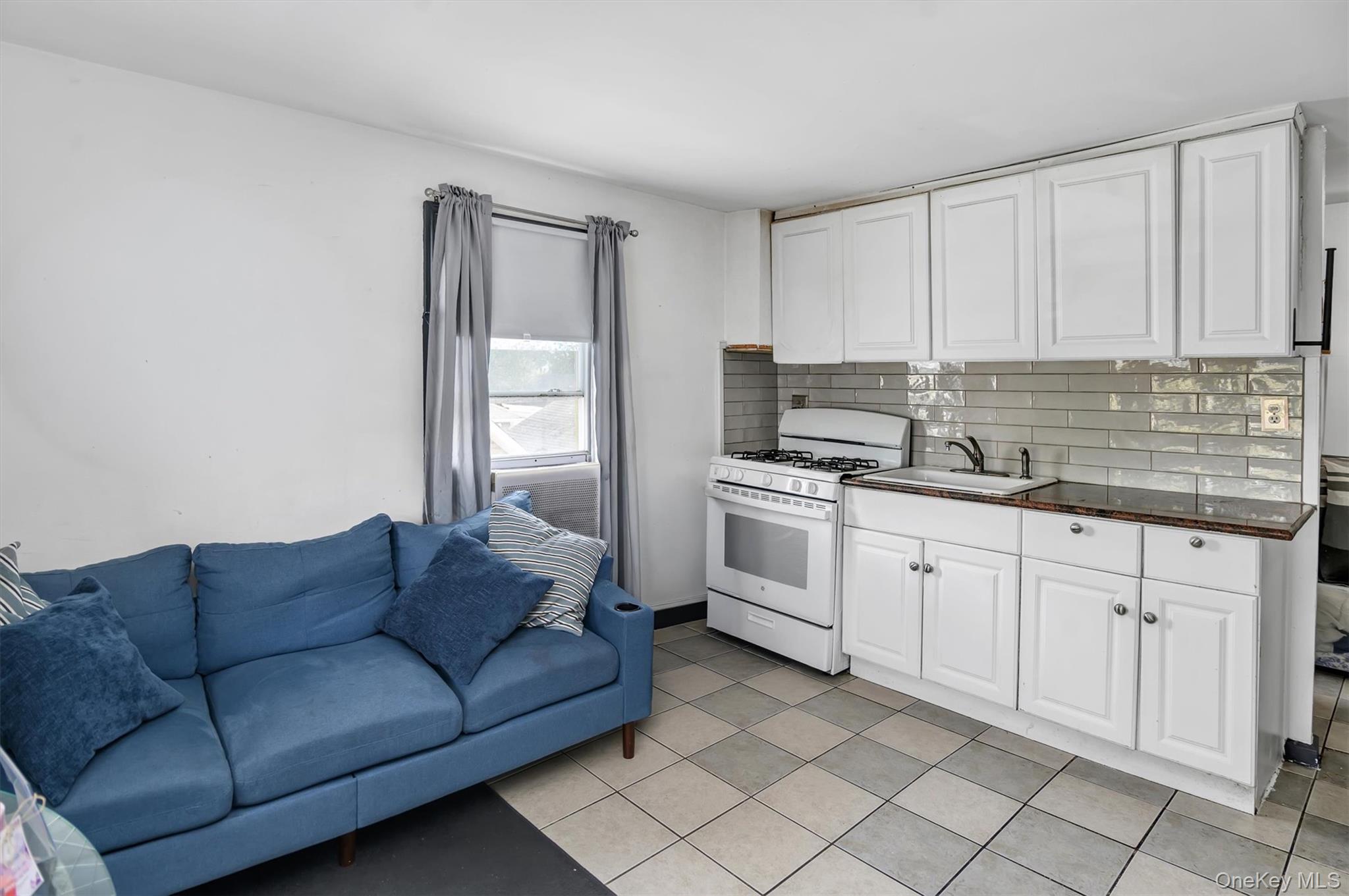 196 S Franklin Street, Hempstead, NY 11550