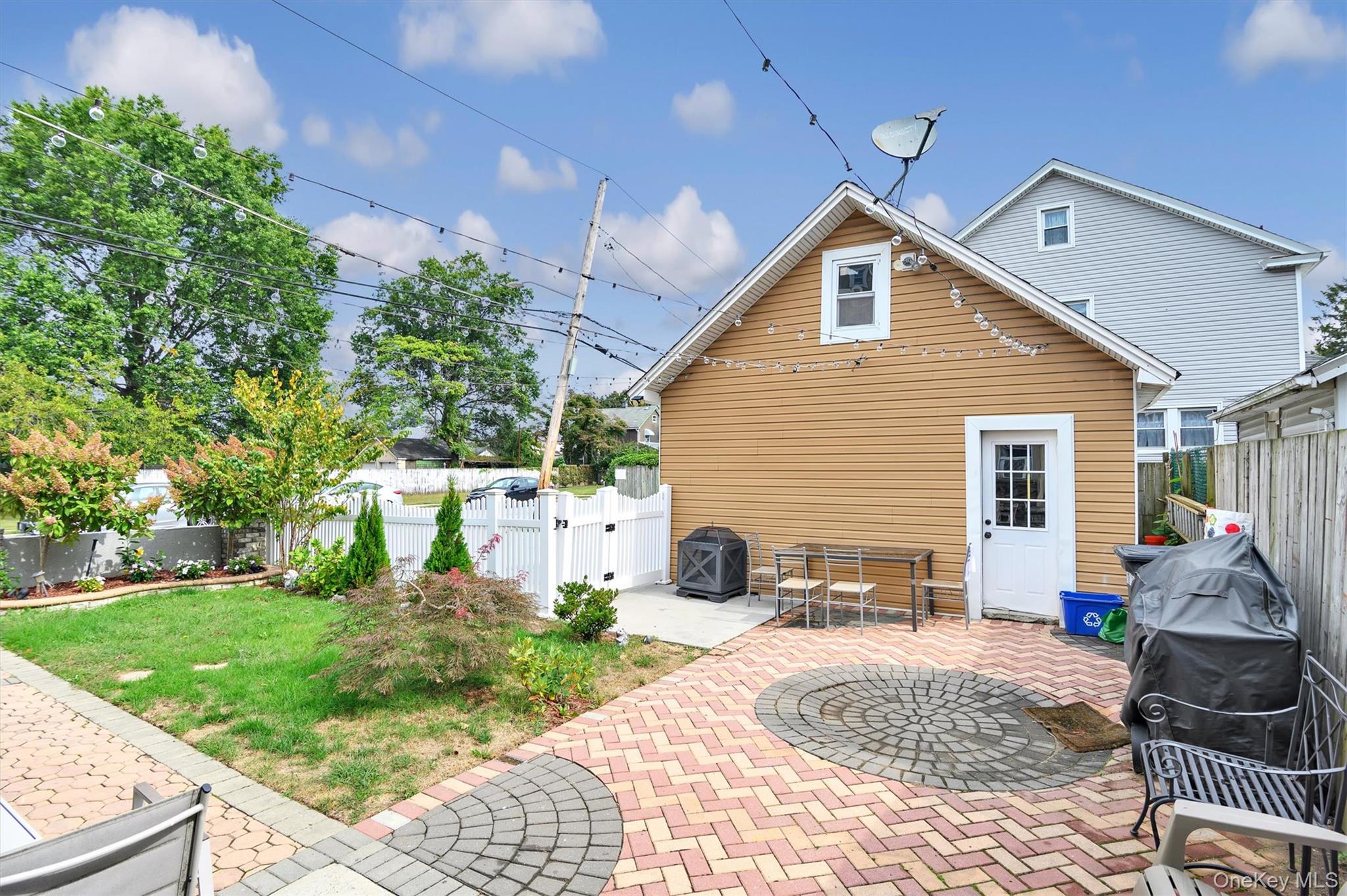 196 S Franklin Street, Hempstead, NY 11550