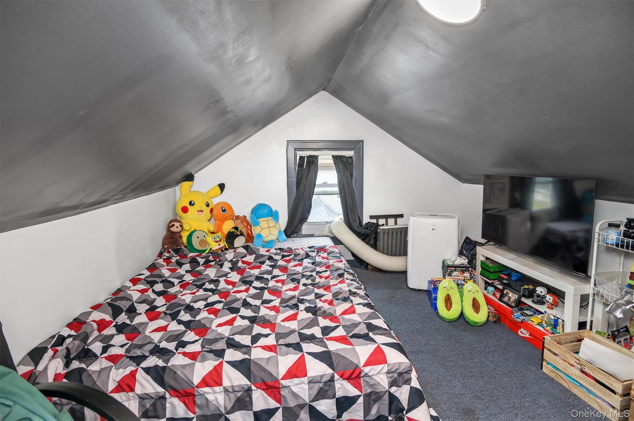 196 S Franklin Street, Hempstead, NY 11550