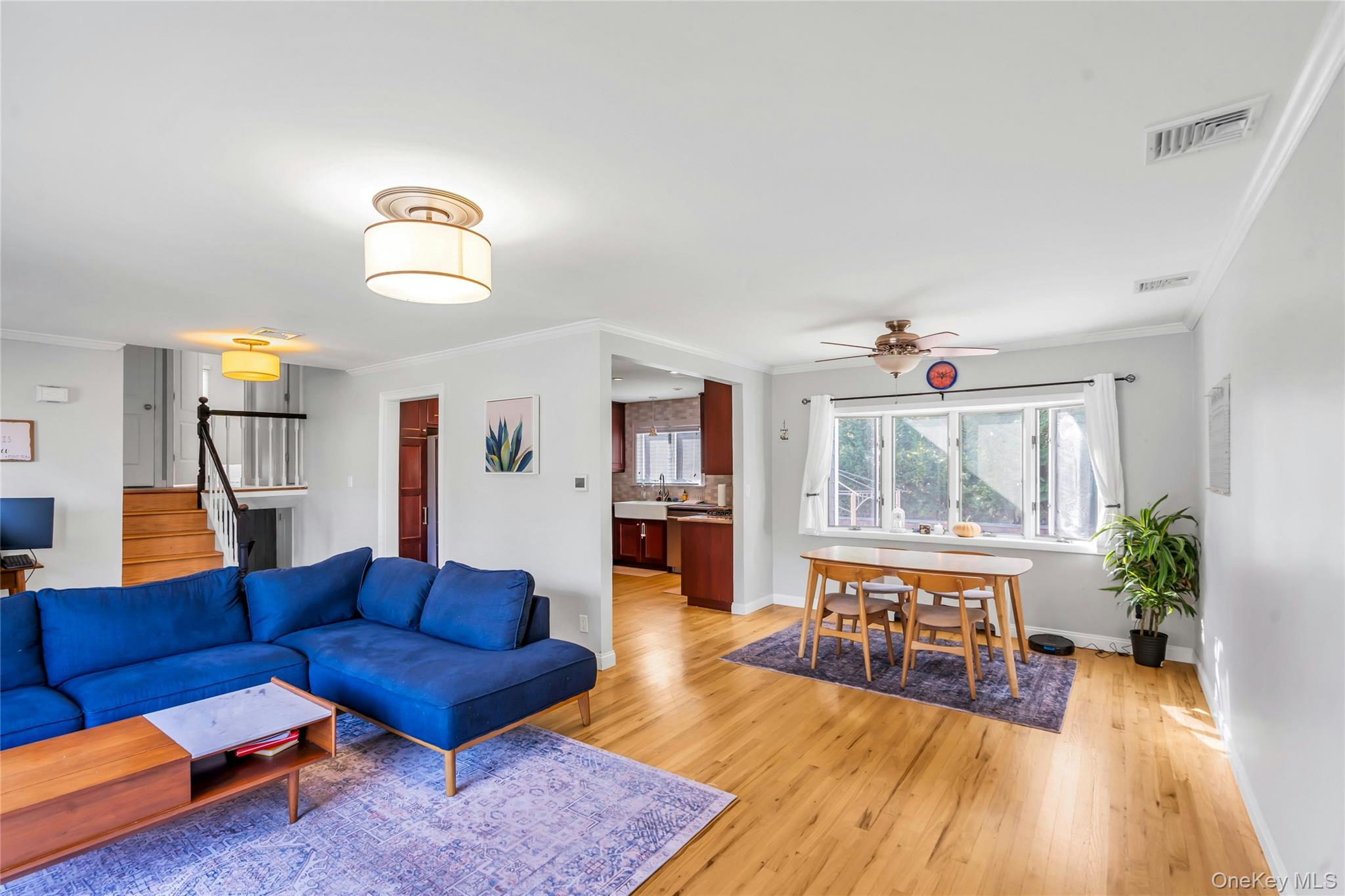 18 Haypath Road, Bethpage, NY 11714