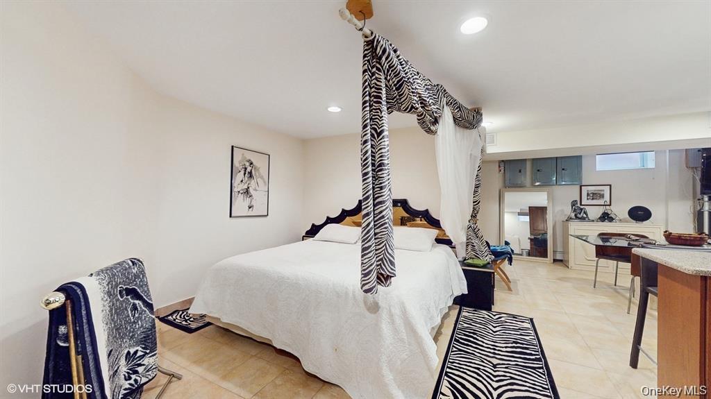 64-13 72 St, Middle Village, NY 11379