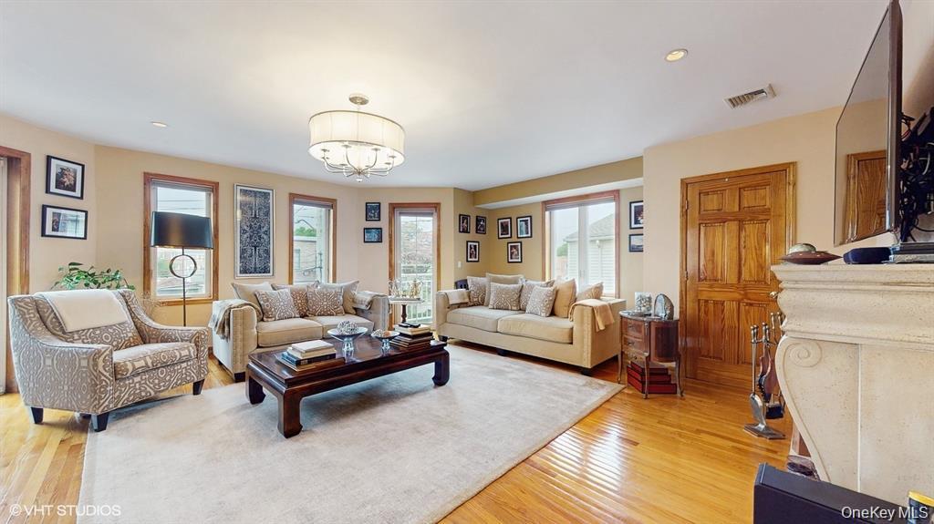 64-13 72 St, Middle Village, NY 11379