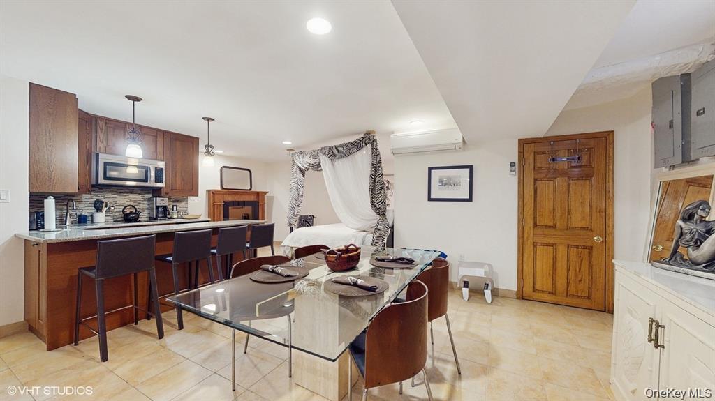 64-13 72 St, Middle Village, NY 11379