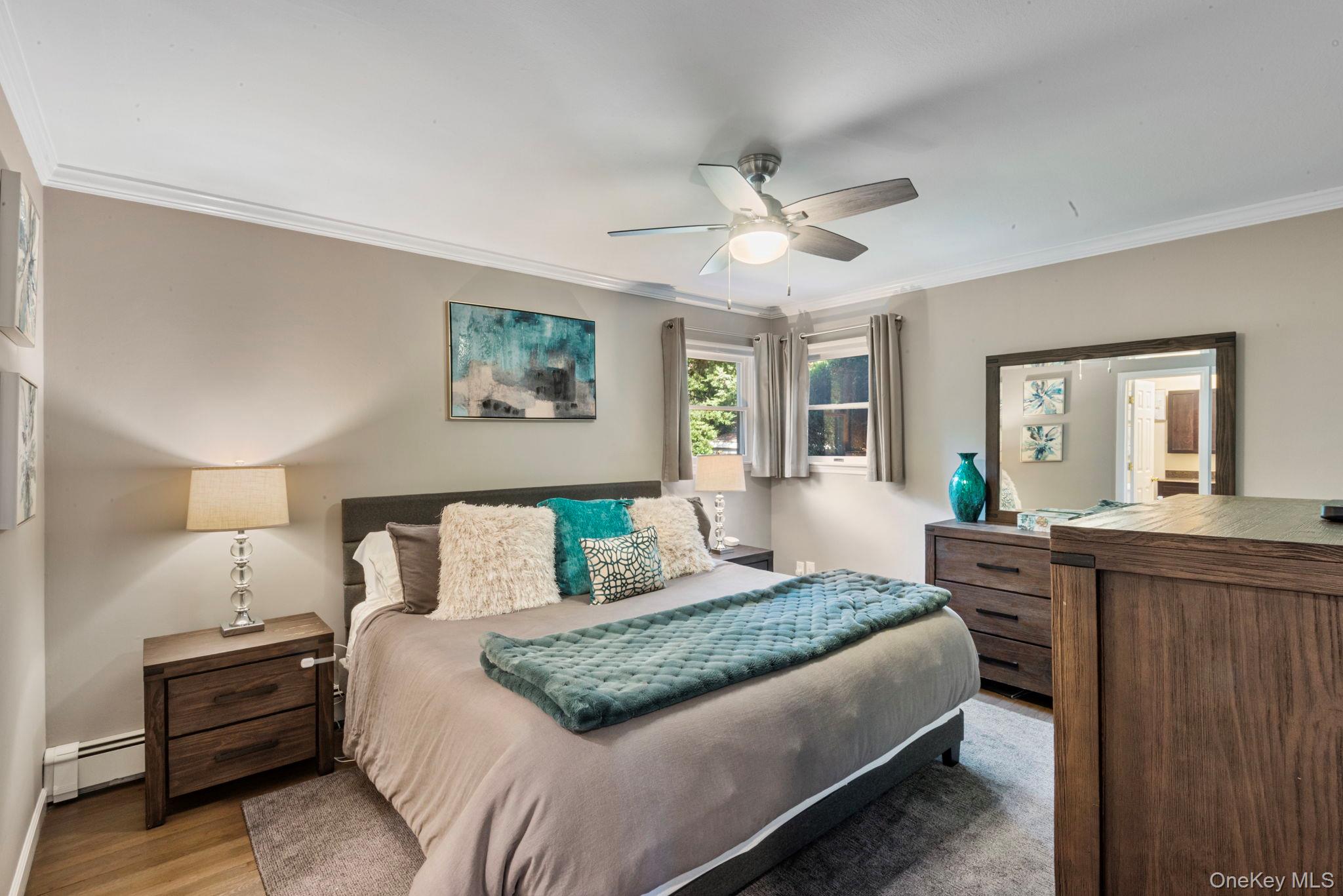 21 Dehan Street, Smithtown, NY 11787