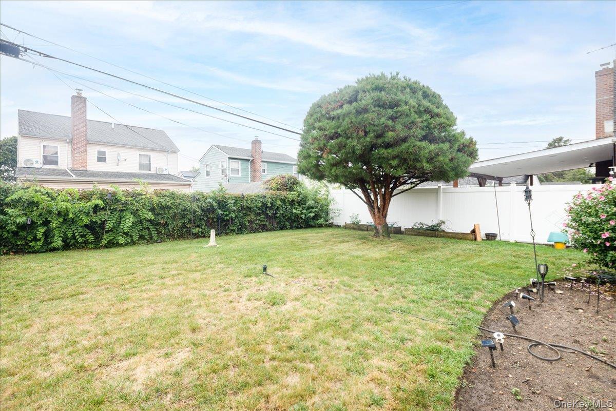 12831 233rd Street, Rosedale, NY 11422