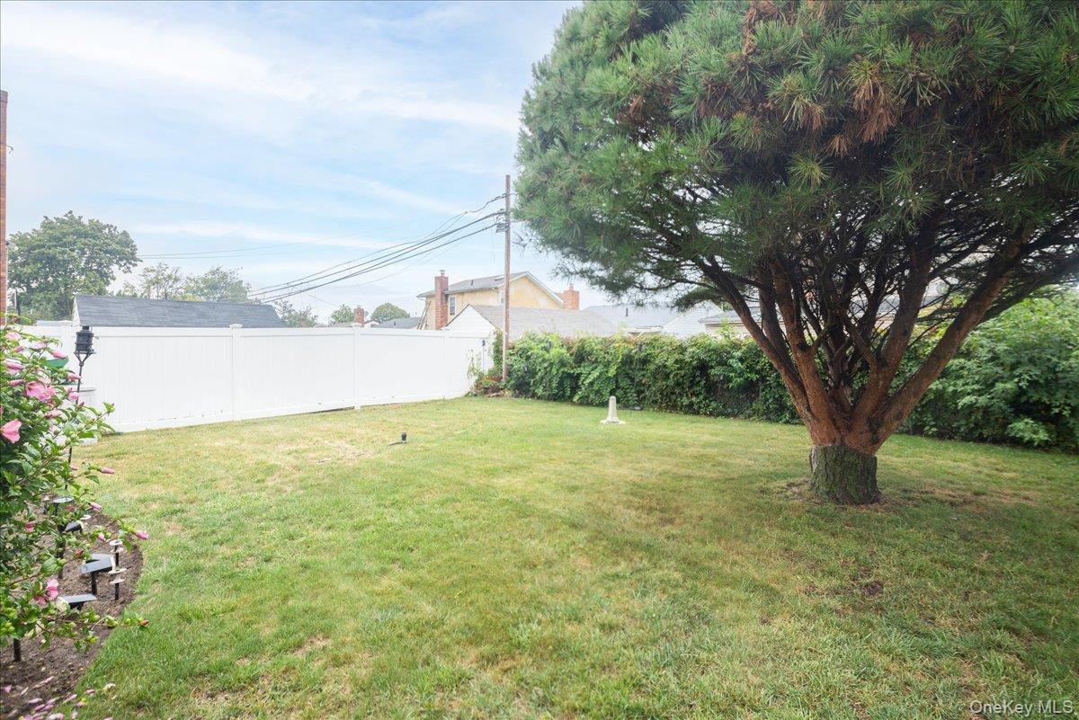 12831 233rd Street, Rosedale, NY 11422